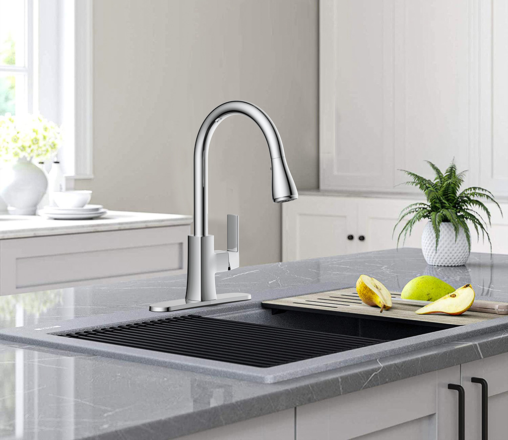 Hybrid waterway Single Handle Pull-down Kitchen Faucet